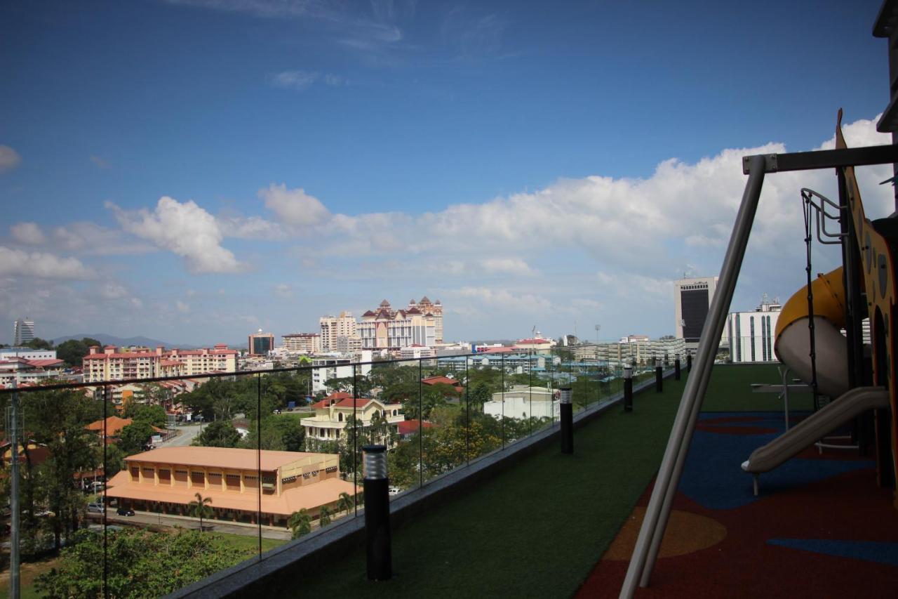 Sunny Seaview@Icon Residence Kuala Terengganu Exterior foto