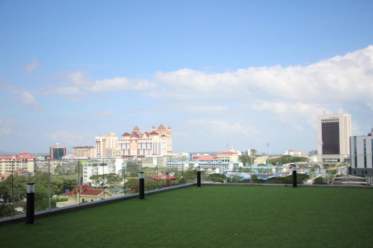 Sunny Seaview@Icon Residence Kuala Terengganu Exterior foto